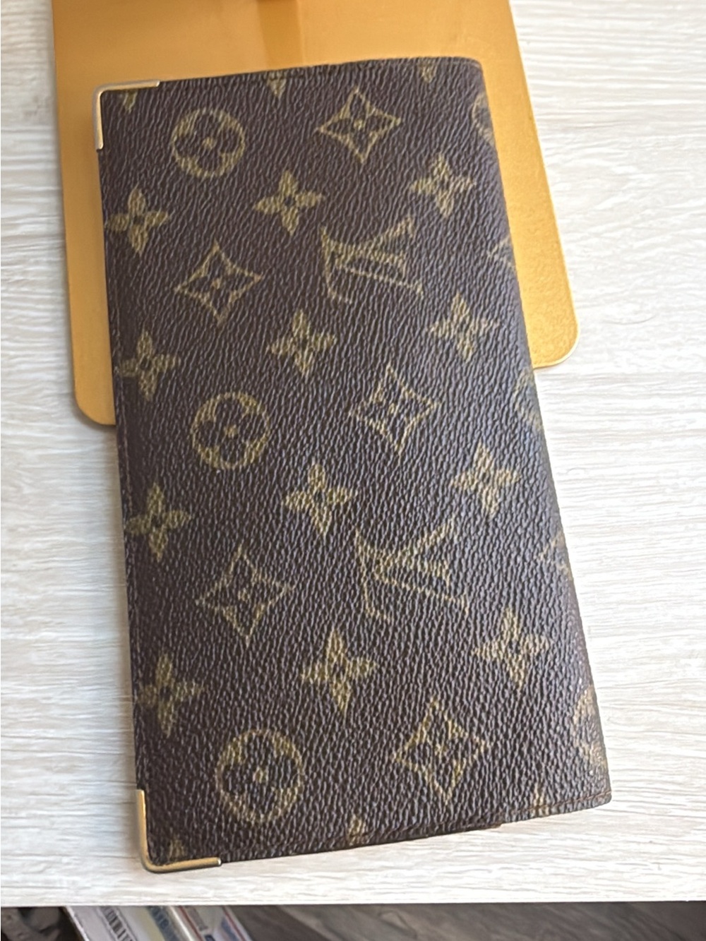 1984 Louis Vuitton authenticated long checkbook wallet